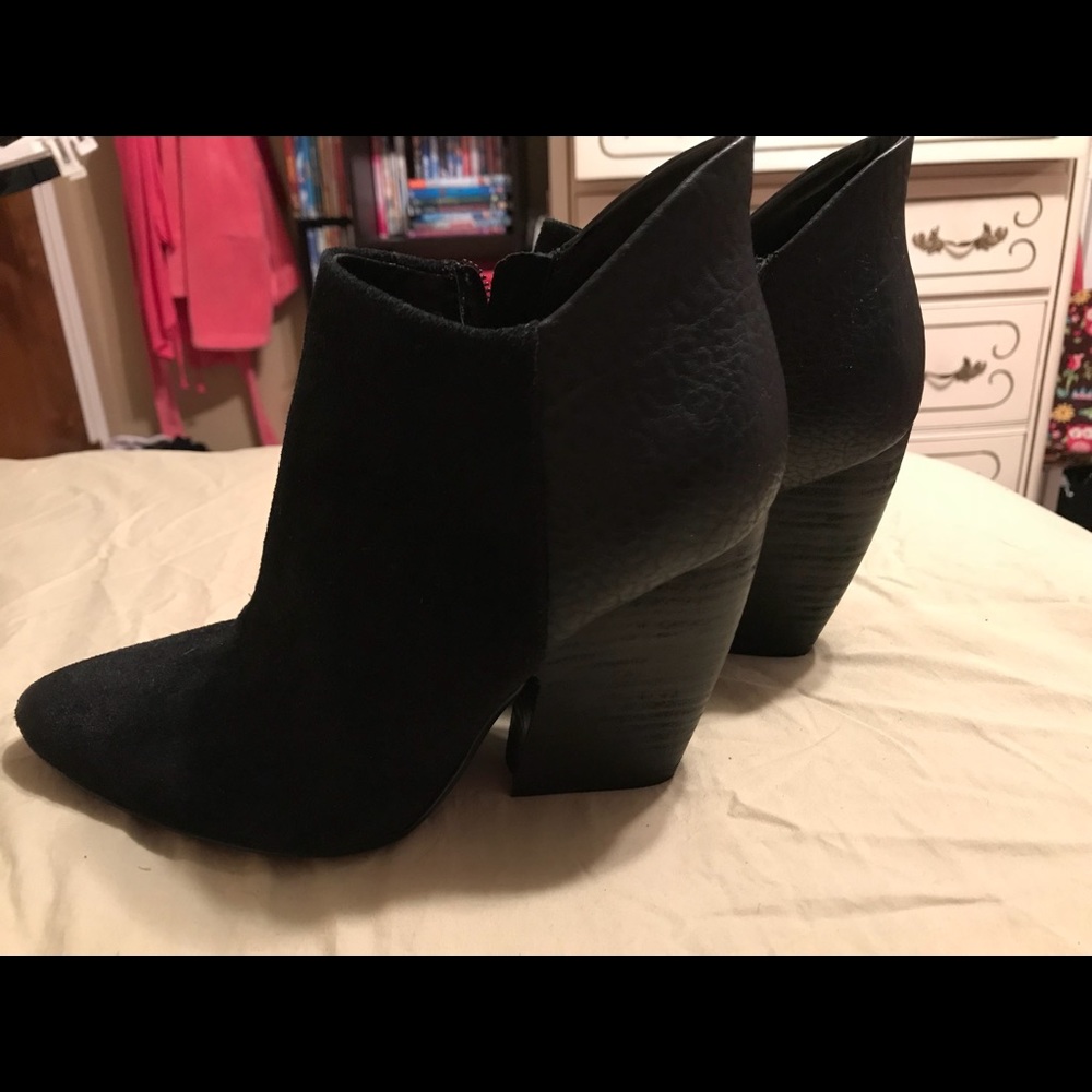 Crown Vintage Booties